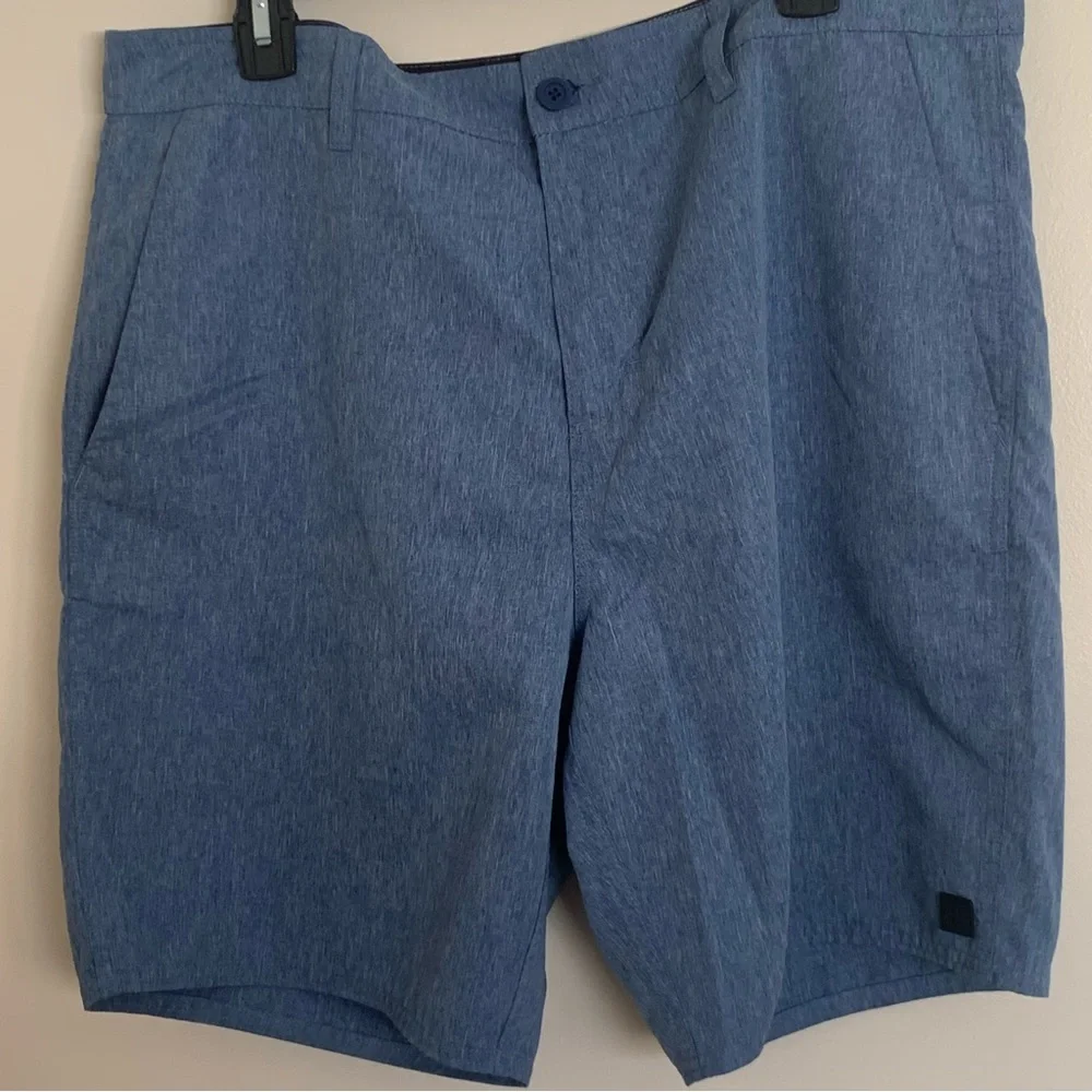 Men’s Tavik Swim Trunks Size 36 Excellent Condition